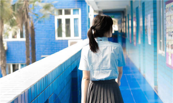 澜沧如何找到一个可以帮助我生孩子的女人？